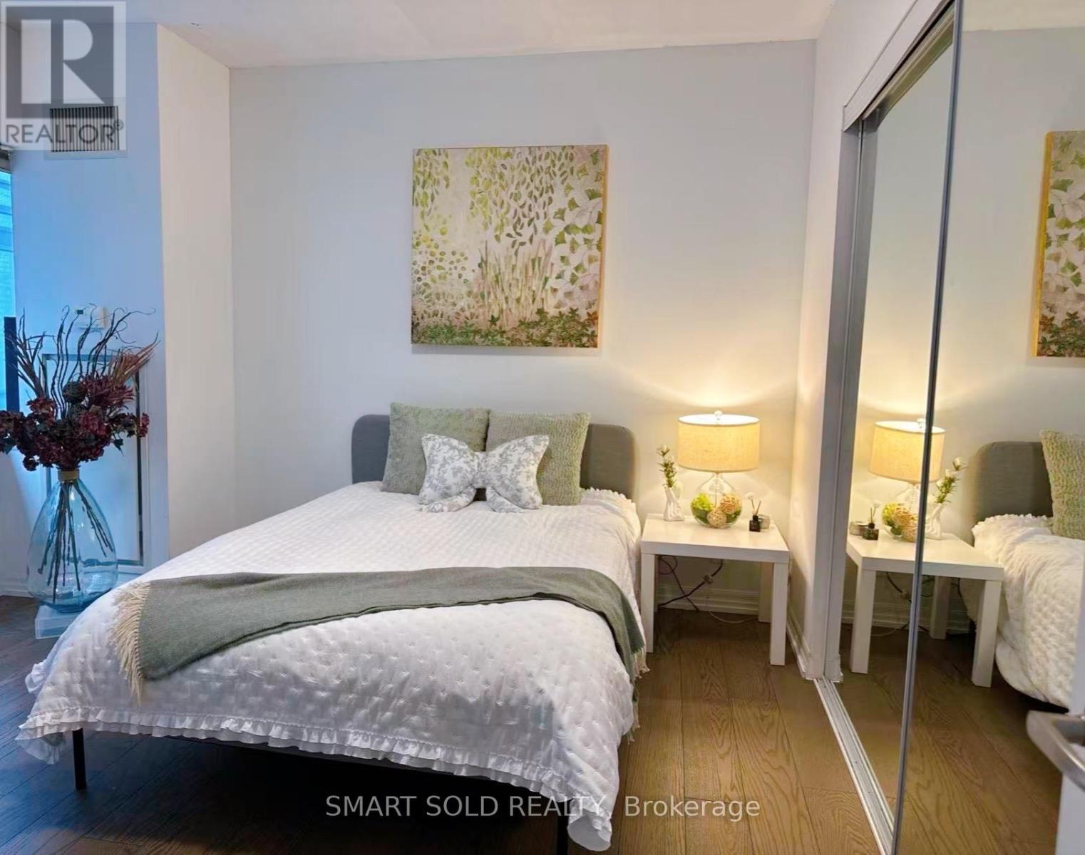 1608 - 22 Wellesley Street E, Toronto, Ontario  M4Y 1G3 - Photo 12 - C12796312