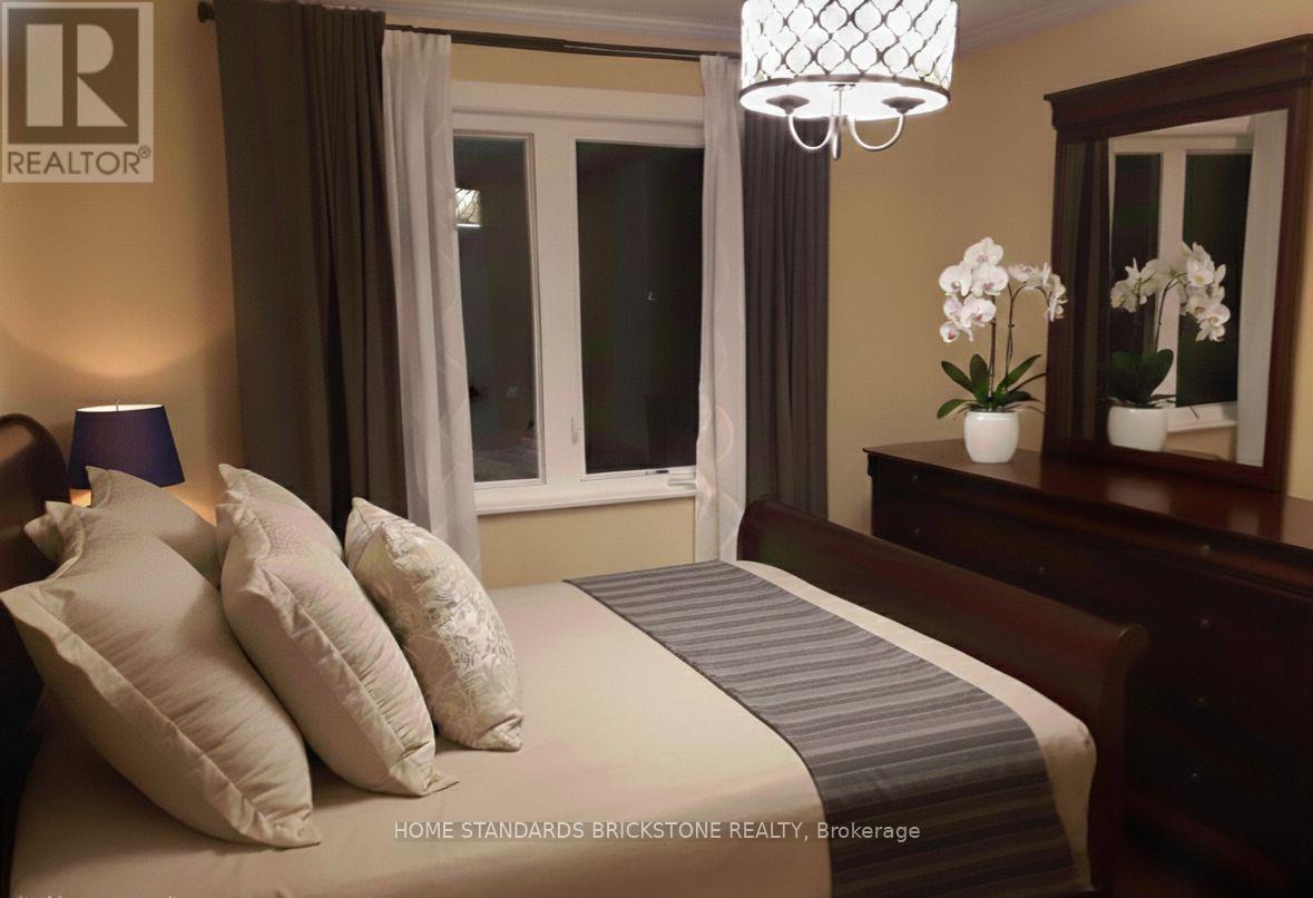 126 Brighton Avenue, Toronto, Ontario  M3H 4C8 - Photo 8 - C12804090