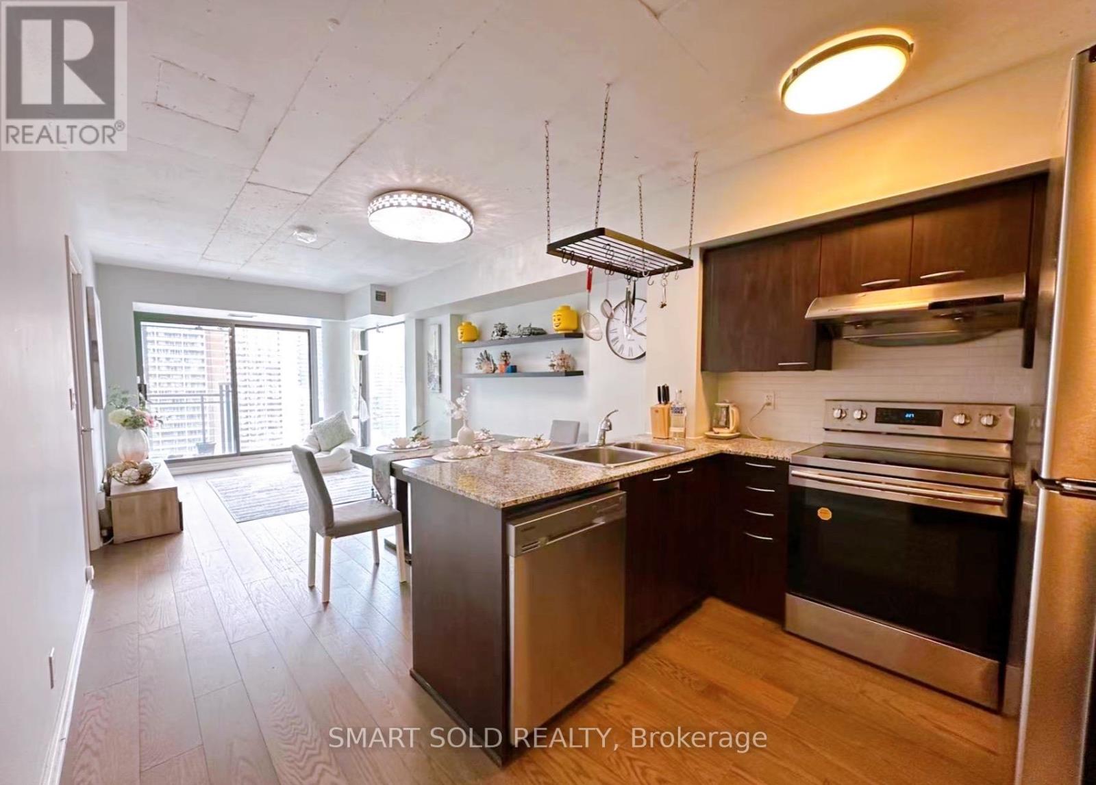 1608 - 22 Wellesley Street E, Toronto, Ontario  M4Y 1G3 - Photo 3 - C12796312