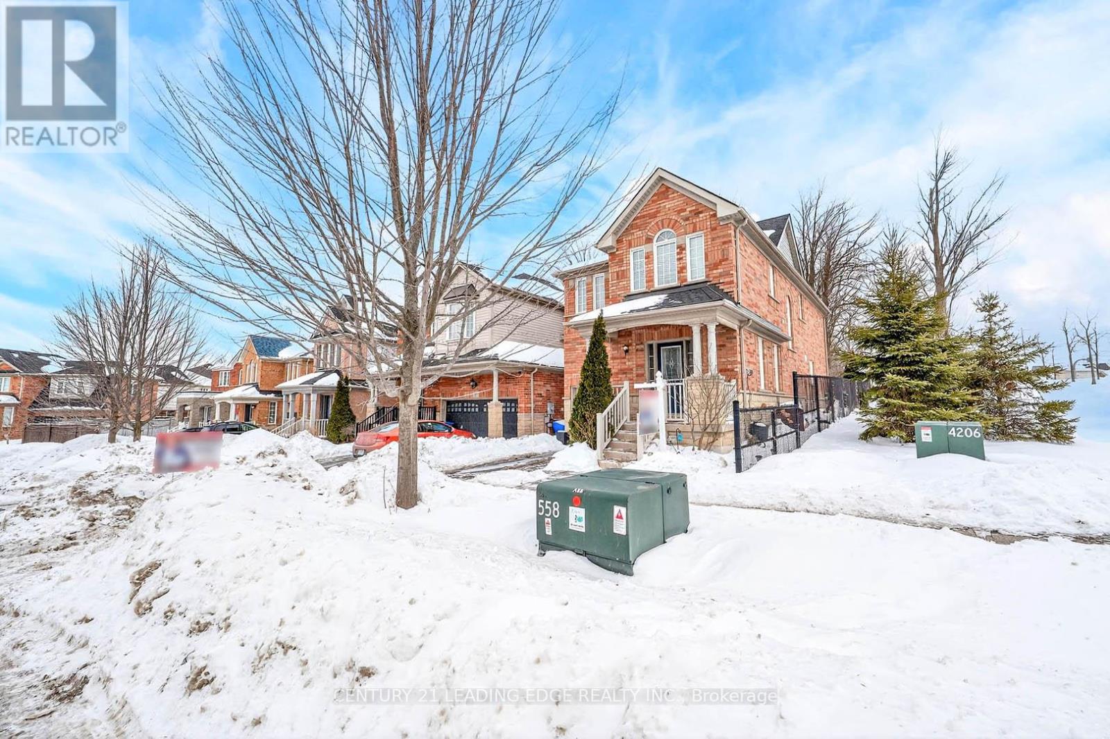 19 Joseph Todd Road, Whitchurch-Stouffville, Ontario  L4A 0H8 - Photo 2 - N12776918