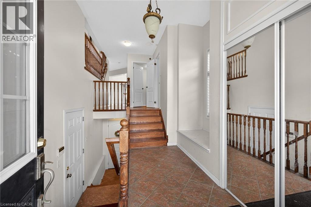 3175 Bunkerhill Place, Burlington, Ontario  L7M 0C4 - Photo 5 - 40794981