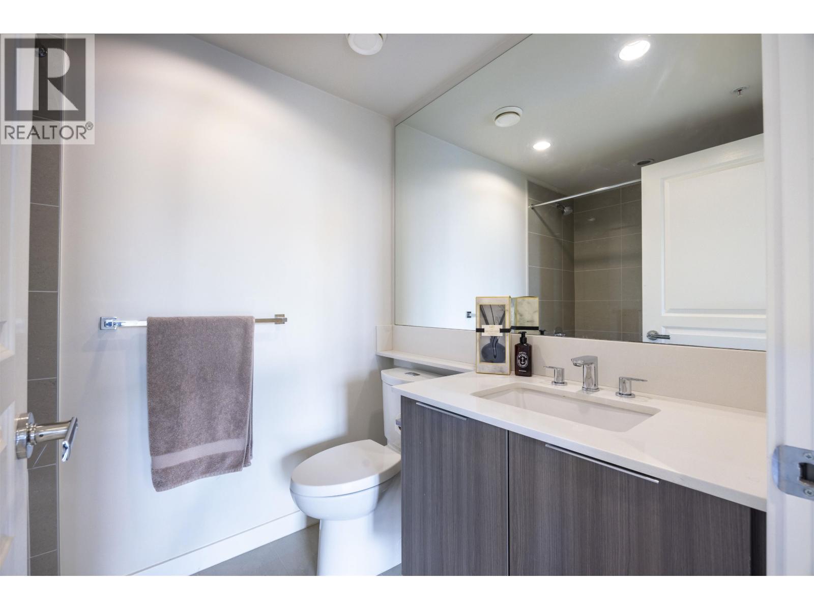 1204 3096 Windsor Gate, Coquitlam, British Columbia  V3B 0P4 - Photo 20 - R3091887