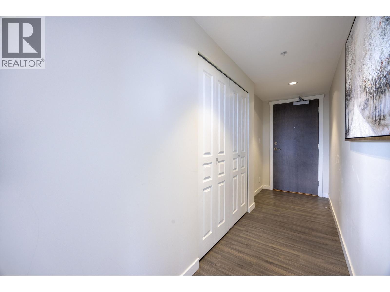 1204 3096 Windsor Gate, Coquitlam, British Columbia  V3B 0P4 - Photo 3 - R3091887