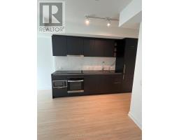 901 - 8 WELLESLEY STREET W, Toronto, Ontario