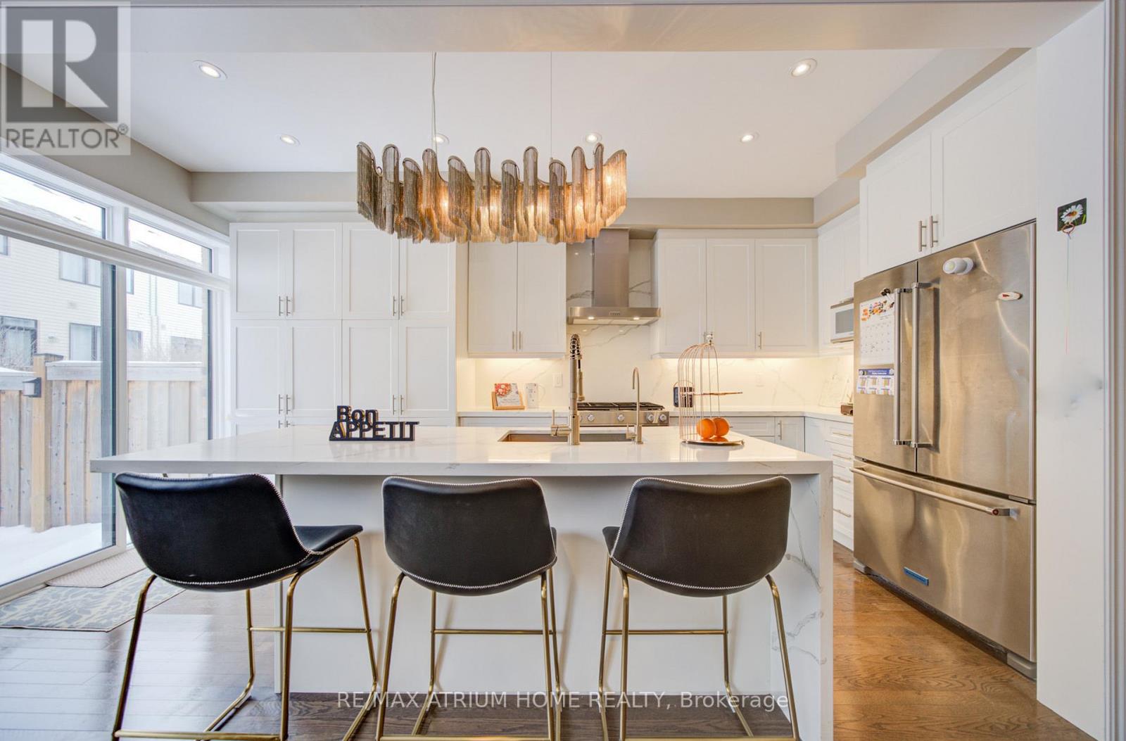 122 Chessington Avenue, East Gwillimbury, Ontario  L9N 0R6 - Photo 13 - N12804562