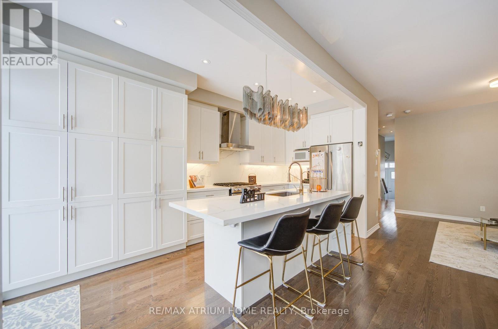 122 Chessington Avenue, East Gwillimbury, Ontario  L9N 0R6 - Photo 14 - N12804562