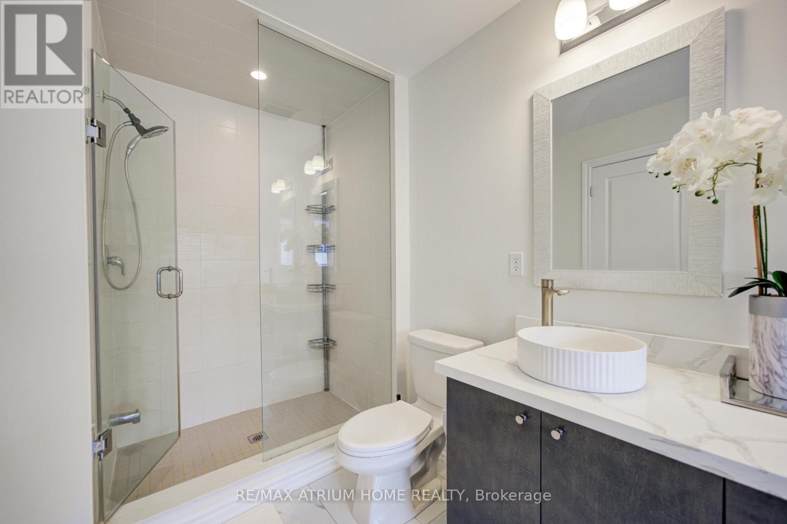 122 Chessington Avenue, East Gwillimbury, Ontario  L9N 0R6 - Photo 32 - N12804562