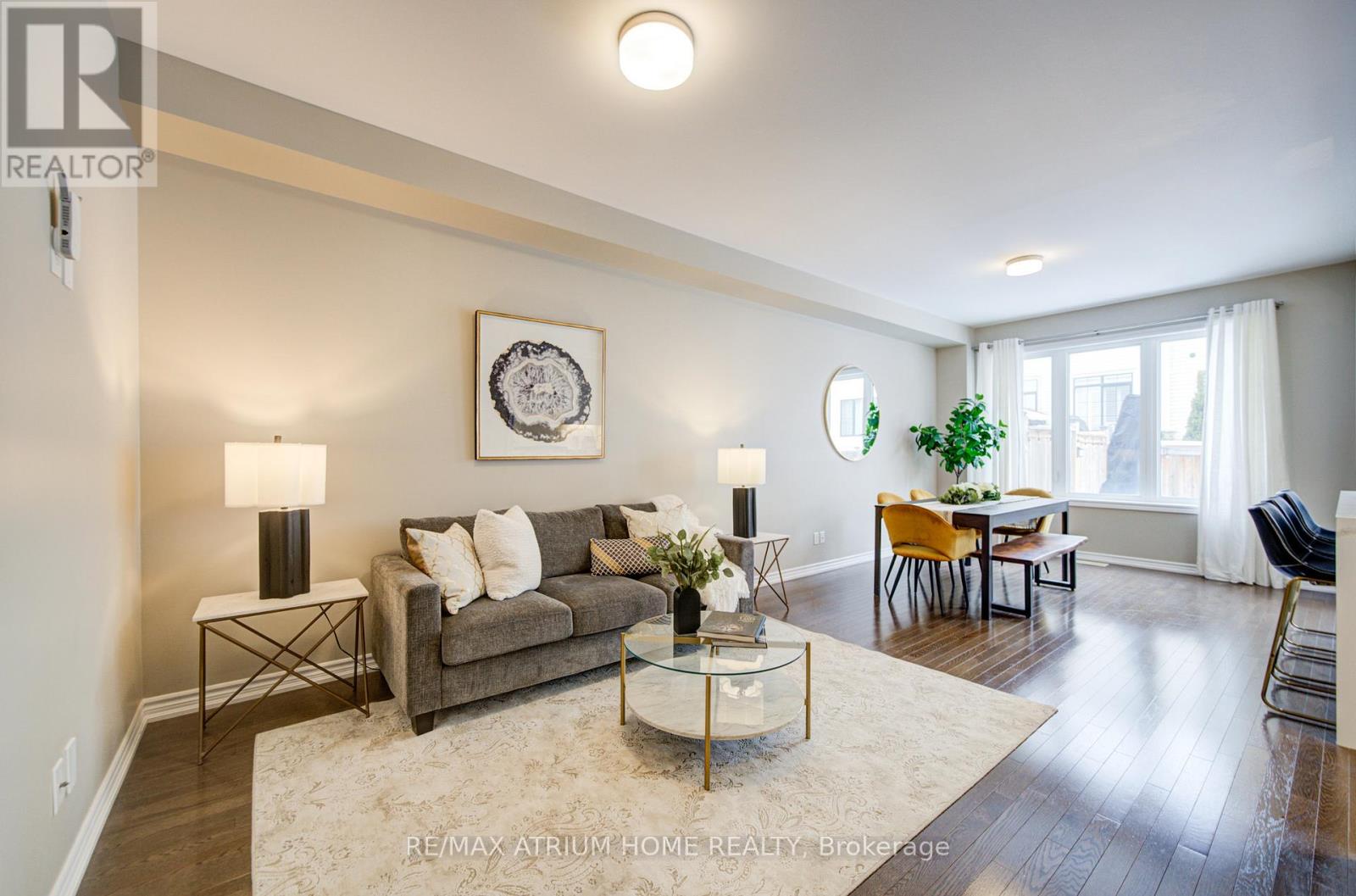 122 Chessington Avenue, East Gwillimbury, Ontario  L9N 0R6 - Photo 6 - N12804562