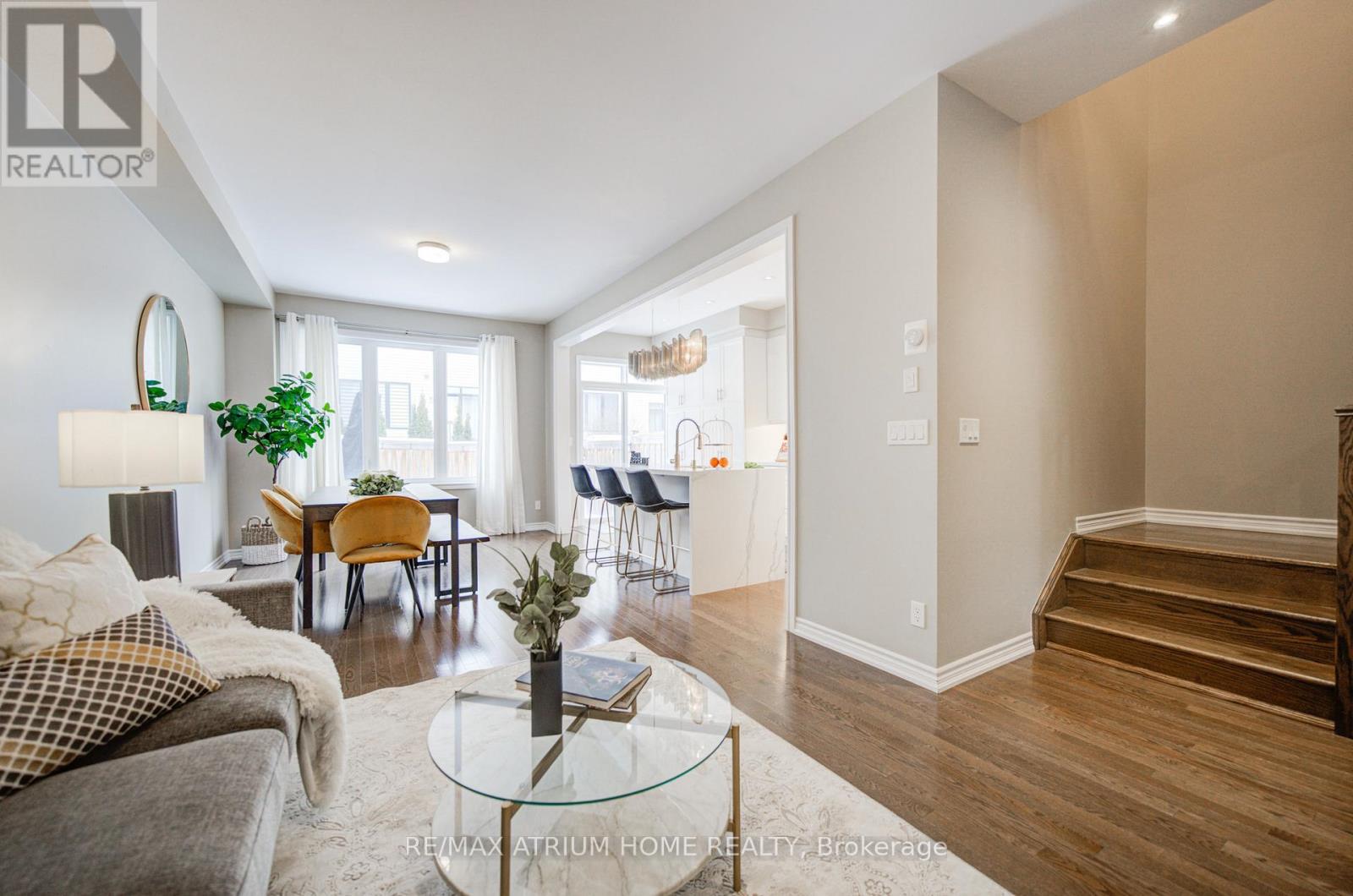 122 Chessington Avenue, East Gwillimbury, Ontario  L9N 0R6 - Photo 9 - N12804562