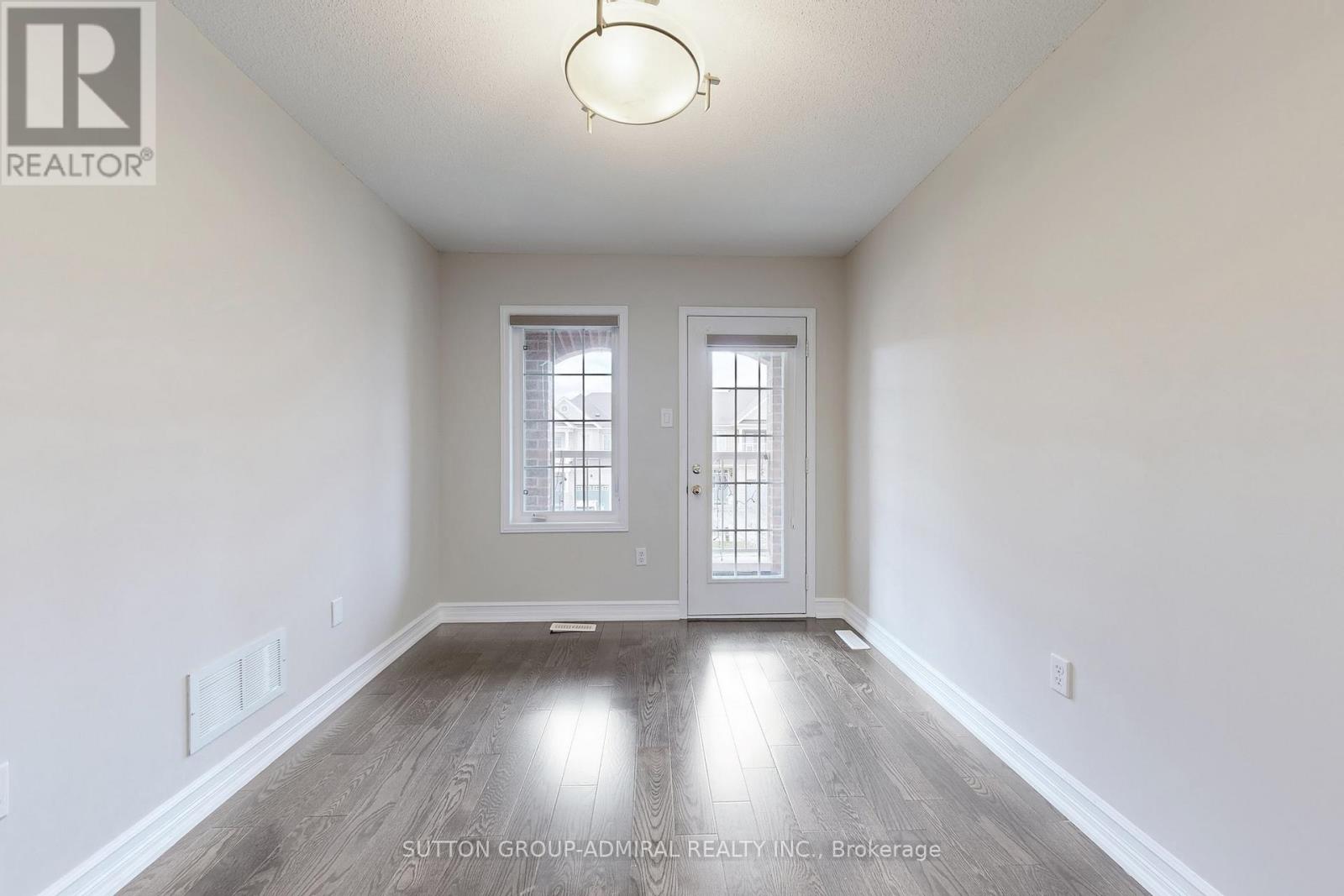 106 Big Hill Crescent, Vaughan, Ontario  L6A 4K7 - Photo 33 - N12804566