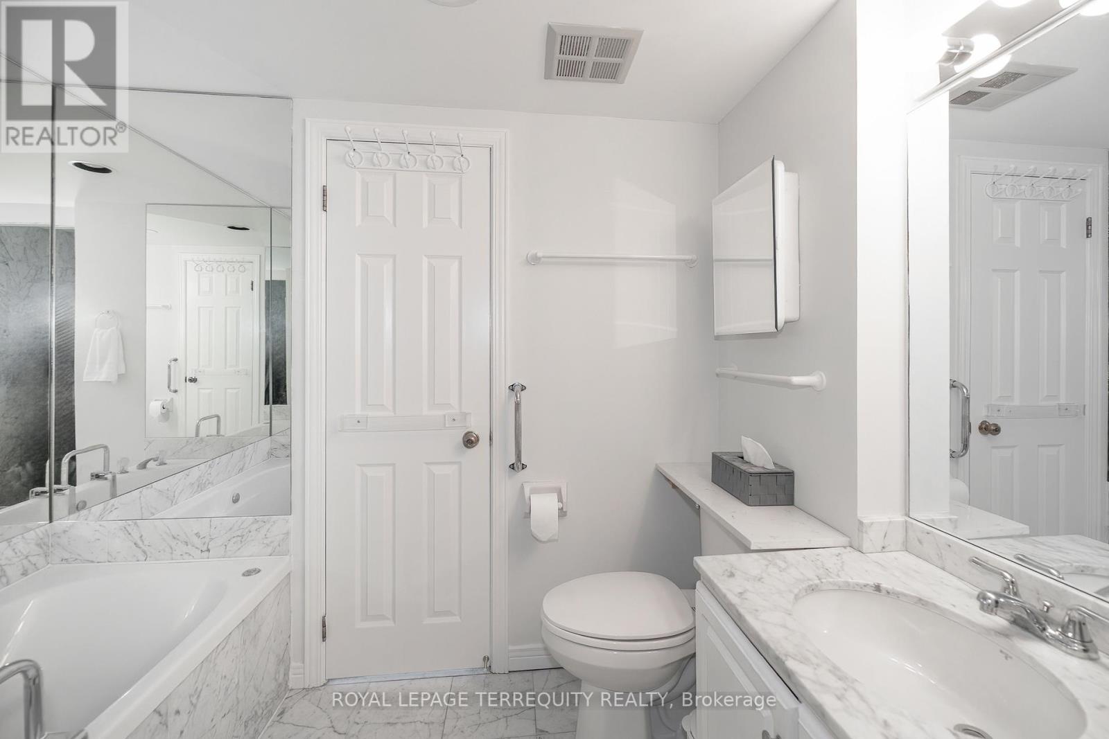 910 - 1 Aberfoyle Crescent, Toronto, Ontario  M8X 2X8 - Photo 28 - W12804554