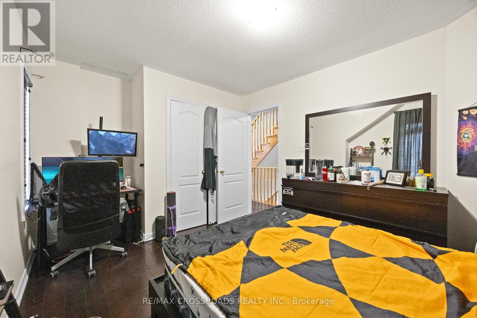 118 Mary Chapman Boulevard, Toronto, Ontario  M9M 0B3 - Photo 19 - W12804558