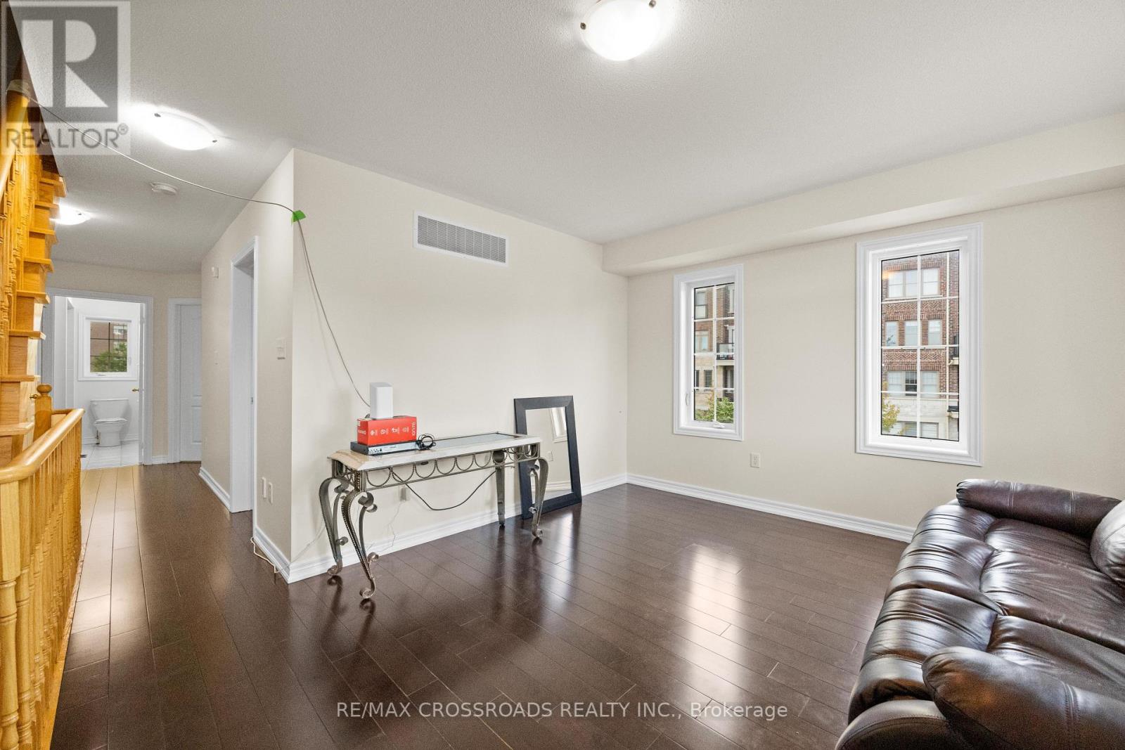 118 Mary Chapman Boulevard, Toronto, Ontario  M9M 0B3 - Photo 20 - W12804558