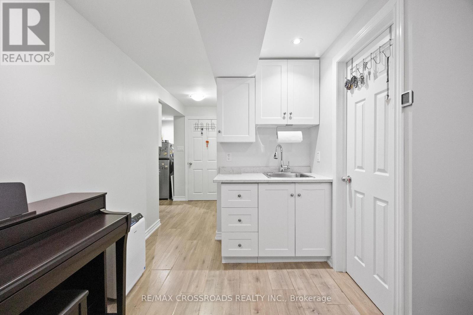 118 Mary Chapman Boulevard, Toronto, Ontario  M9M 0B3 - Photo 28 - W12804558