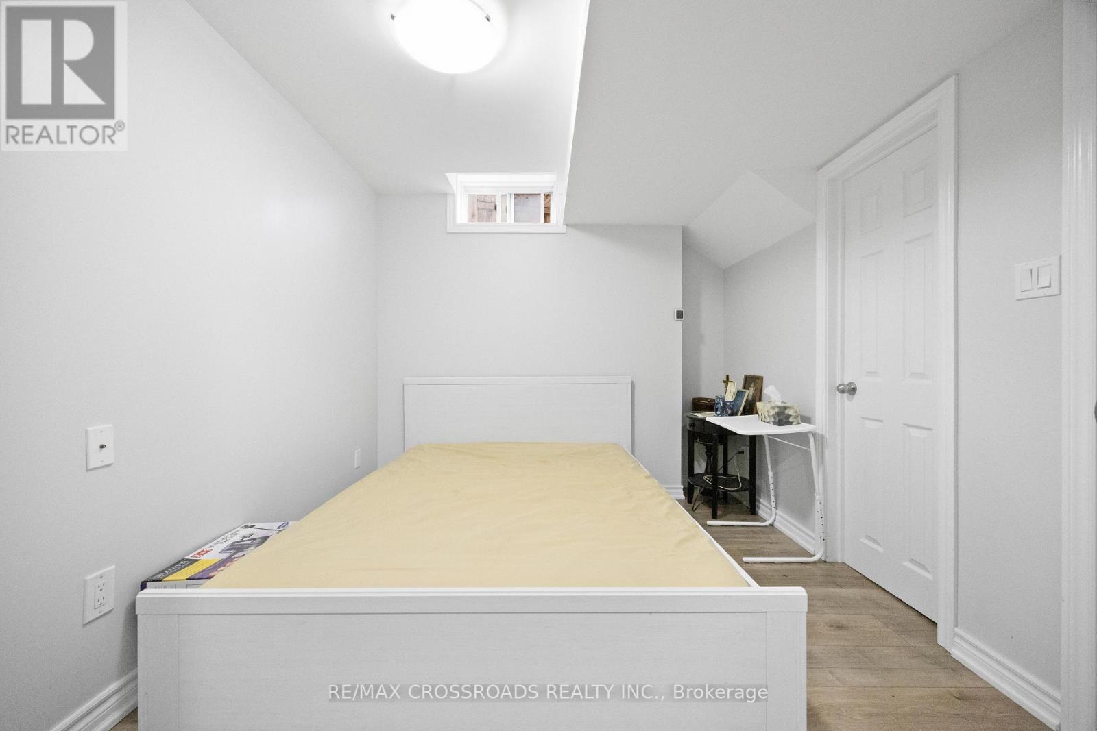 118 Mary Chapman Boulevard, Toronto, Ontario  M9M 0B3 - Photo 32 - W12804558