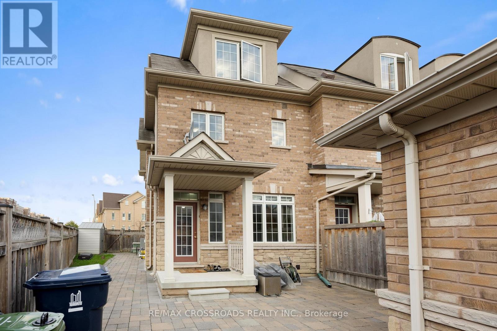 118 Mary Chapman Boulevard, Toronto, Ontario  M9M 0B3 - Photo 34 - W12804558