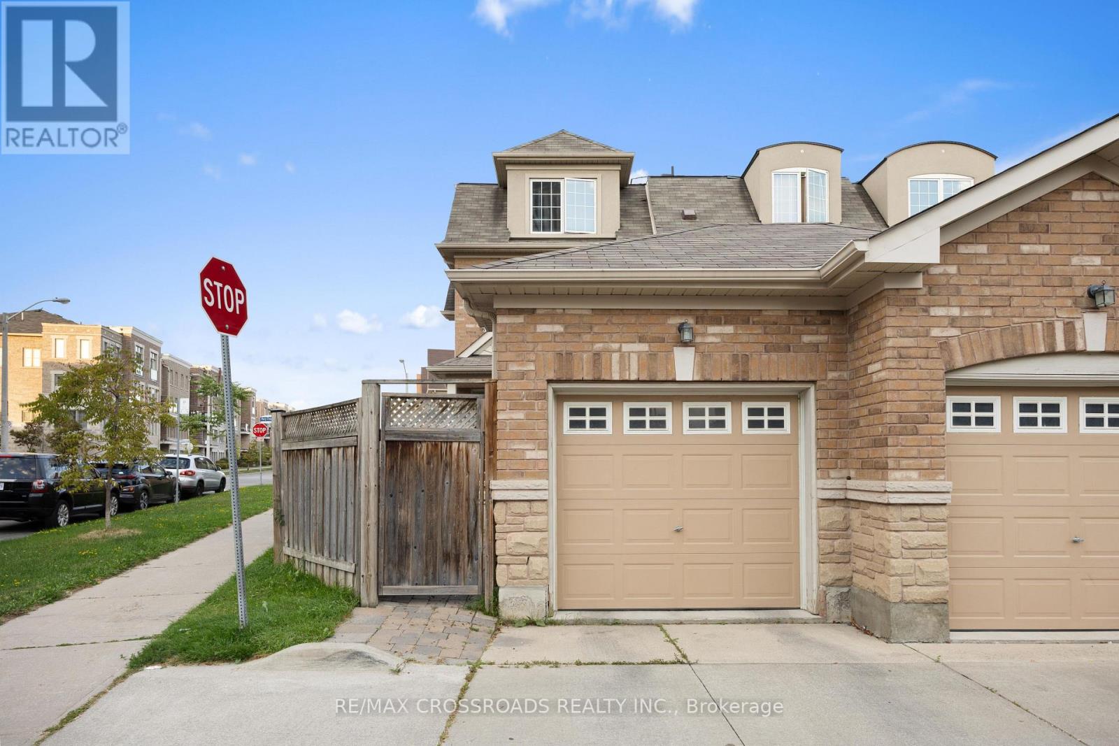 118 Mary Chapman Boulevard, Toronto, Ontario  M9M 0B3 - Photo 35 - W12804558