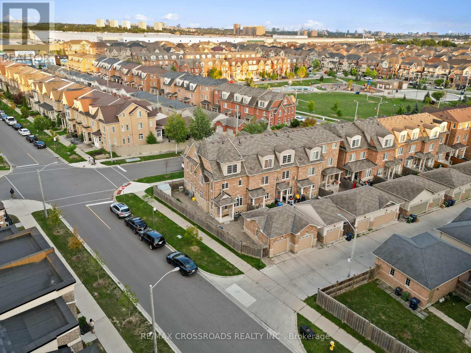 118 Mary Chapman Boulevard, Toronto, Ontario  M9M 0B3 - Photo 37 - W12804558