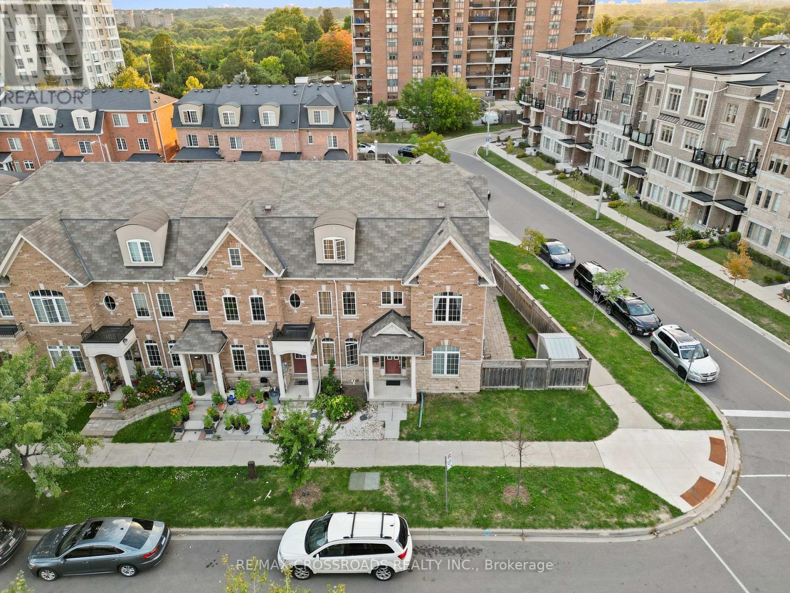 118 Mary Chapman Boulevard, Toronto, Ontario  M9M 0B3 - Photo 39 - W12804558