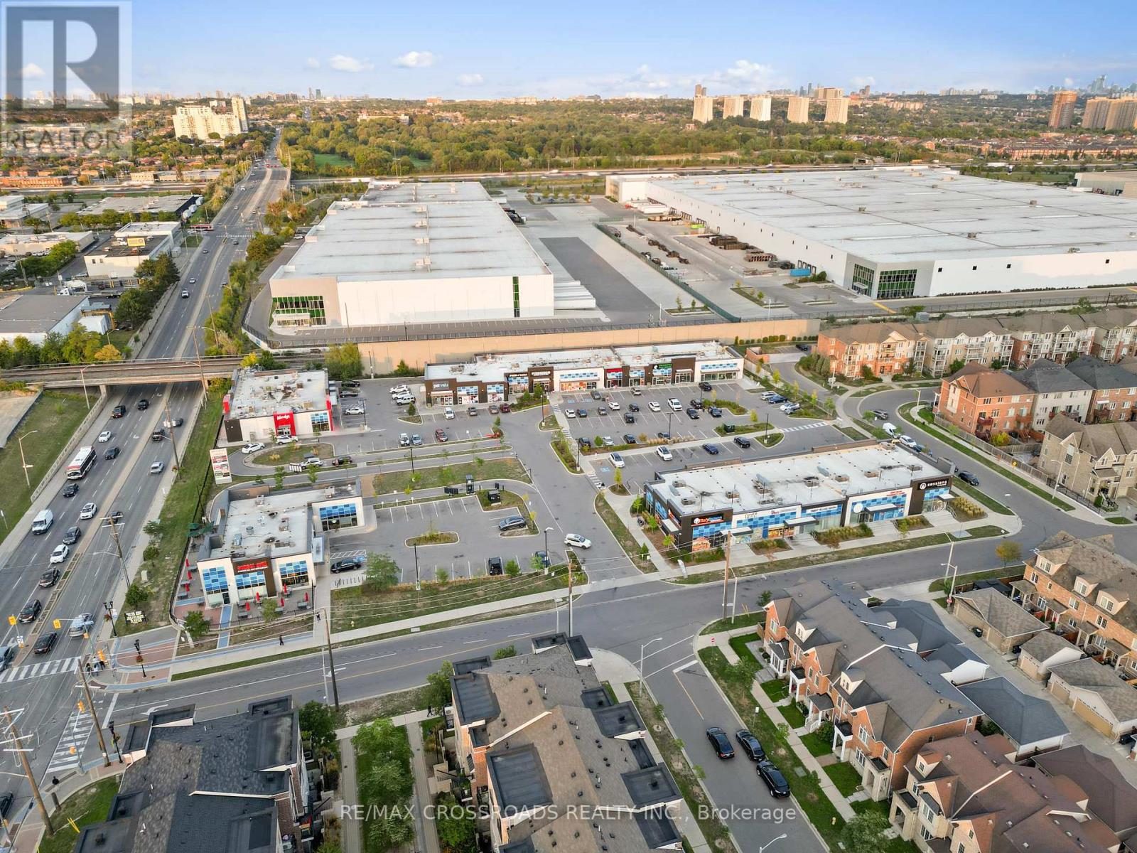 118 Mary Chapman Boulevard, Toronto, Ontario  M9M 0B3 - Photo 40 - W12804558