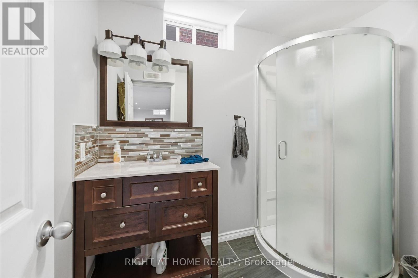 456 Valridge Drive, Hamilton, Ontario  L9G 0B2 - Photo 39 - X12804556