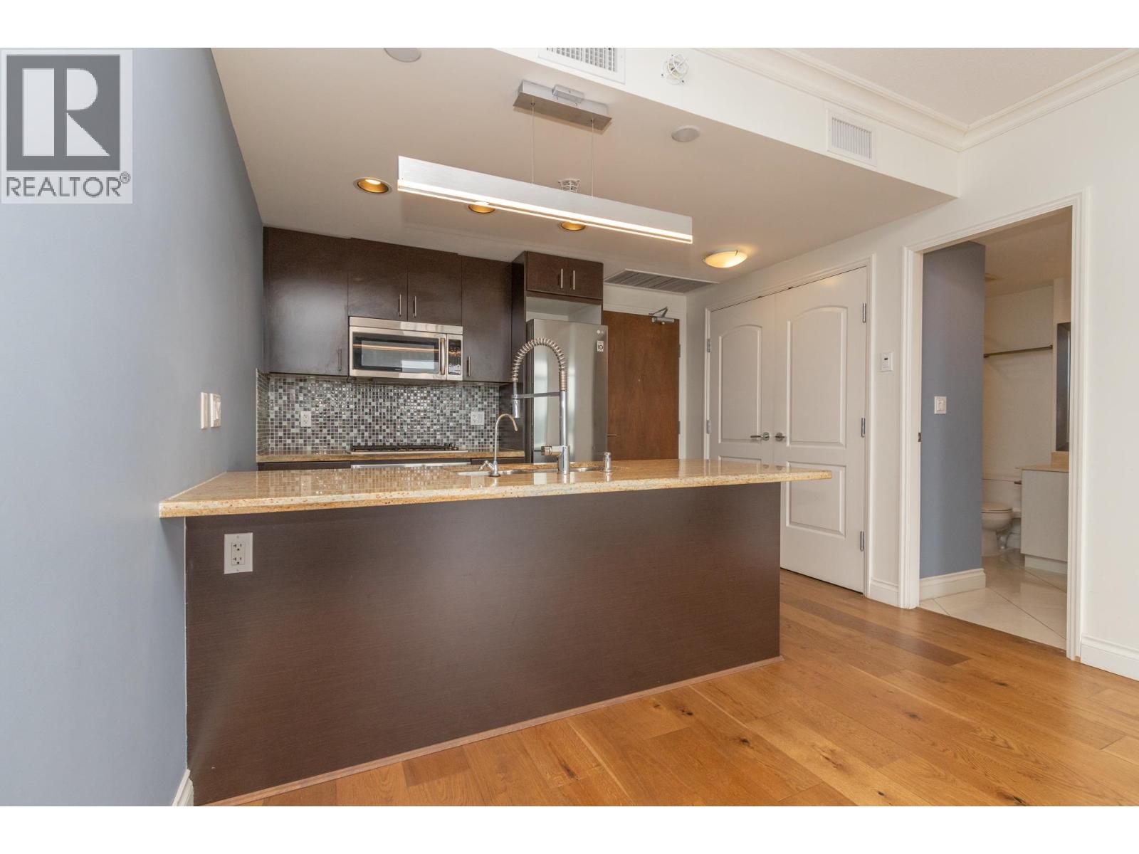 1003 172 Victory Ship Way, North Vancouver, British Columbia  V7L 0B5 - Photo 14 - R3090218