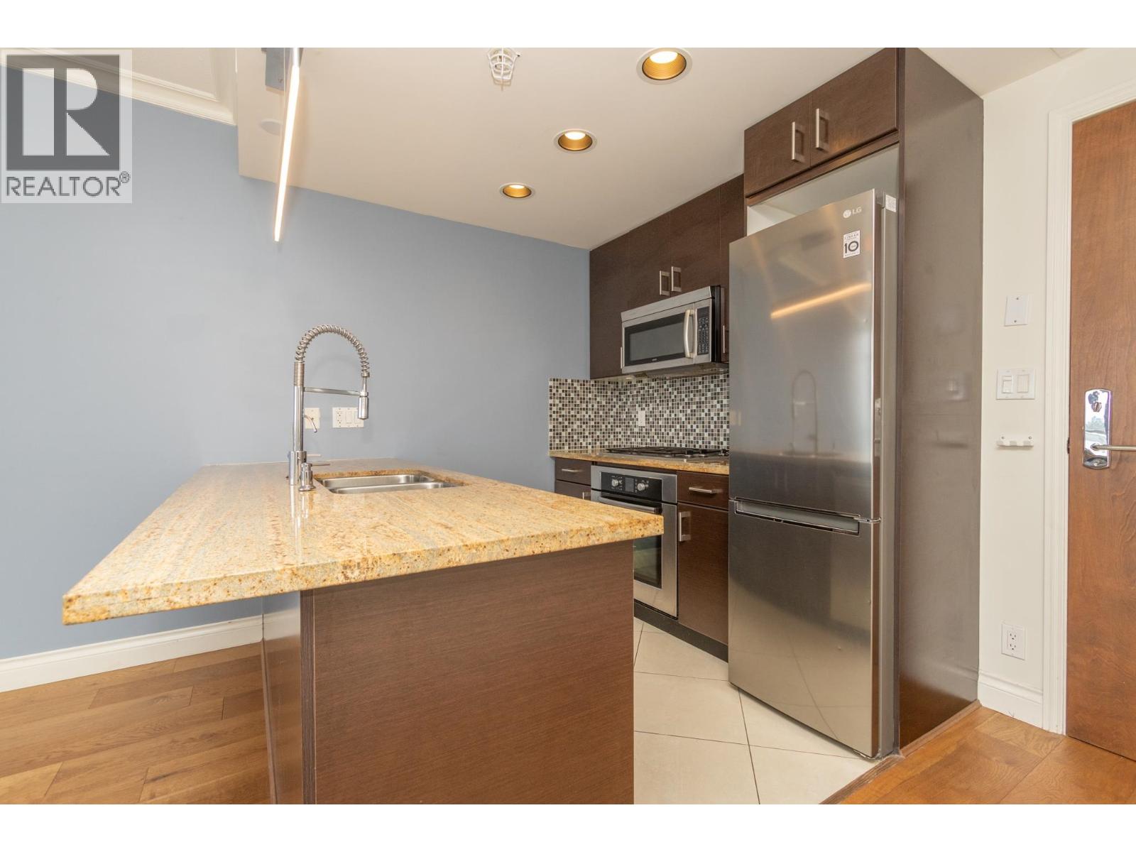 1003 172 Victory Ship Way, North Vancouver, British Columbia  V7L 0B5 - Photo 15 - R3090218