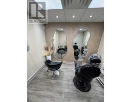 6166 YONGE STREET, Toronto, Ontario