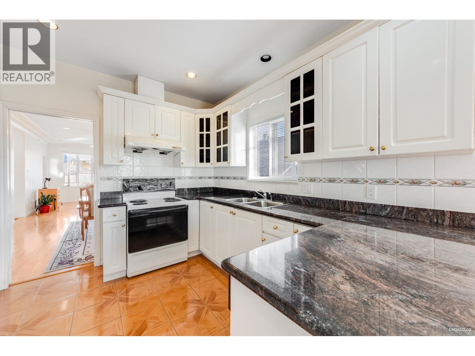 3056 Adanac Street, Vancouver, British Columbia  V5K 2N7 - Photo 20 - R3090436