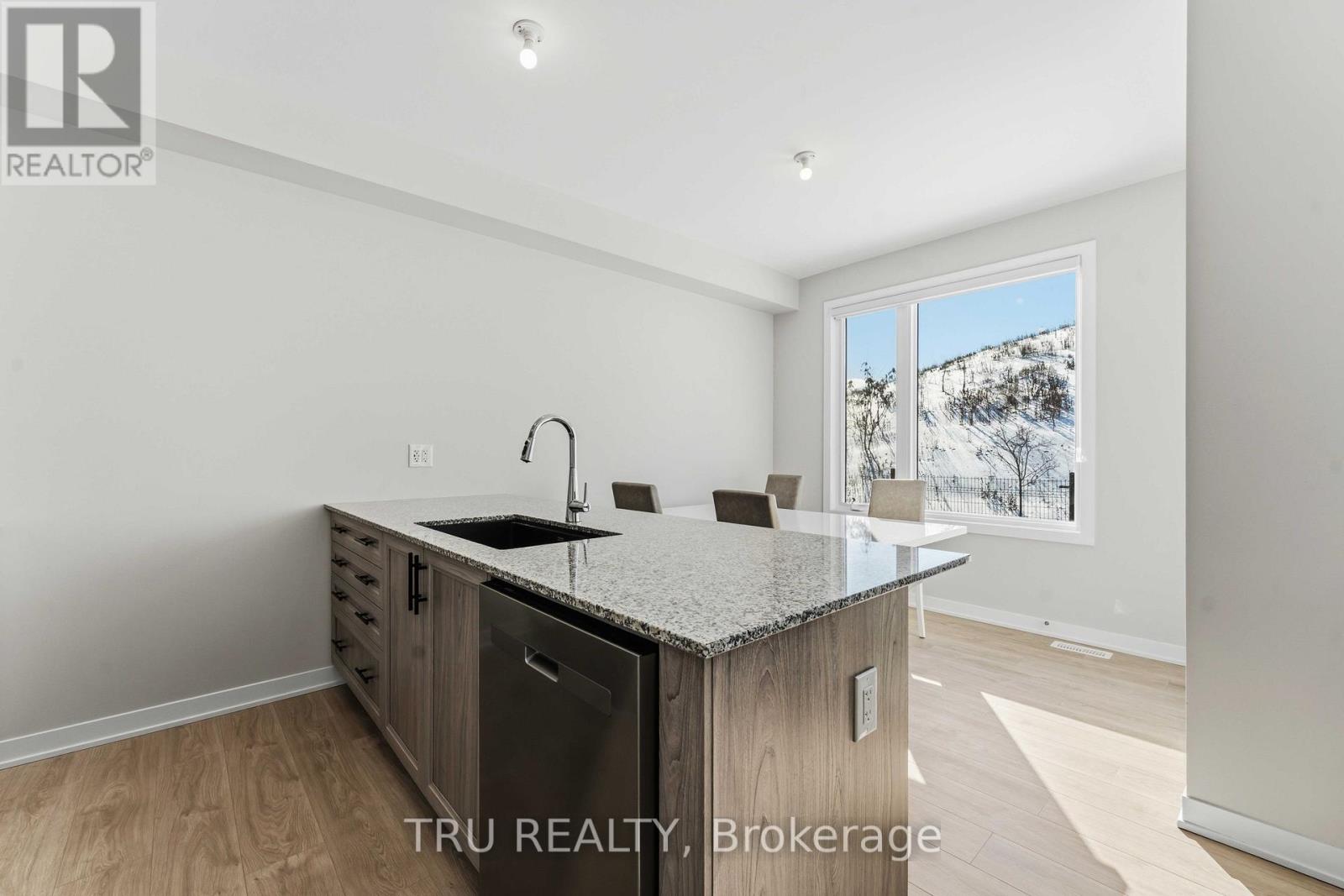 706 Expansion Road, Ottawa, Ontario  K2J 7G4 - Photo 16 - X12804602