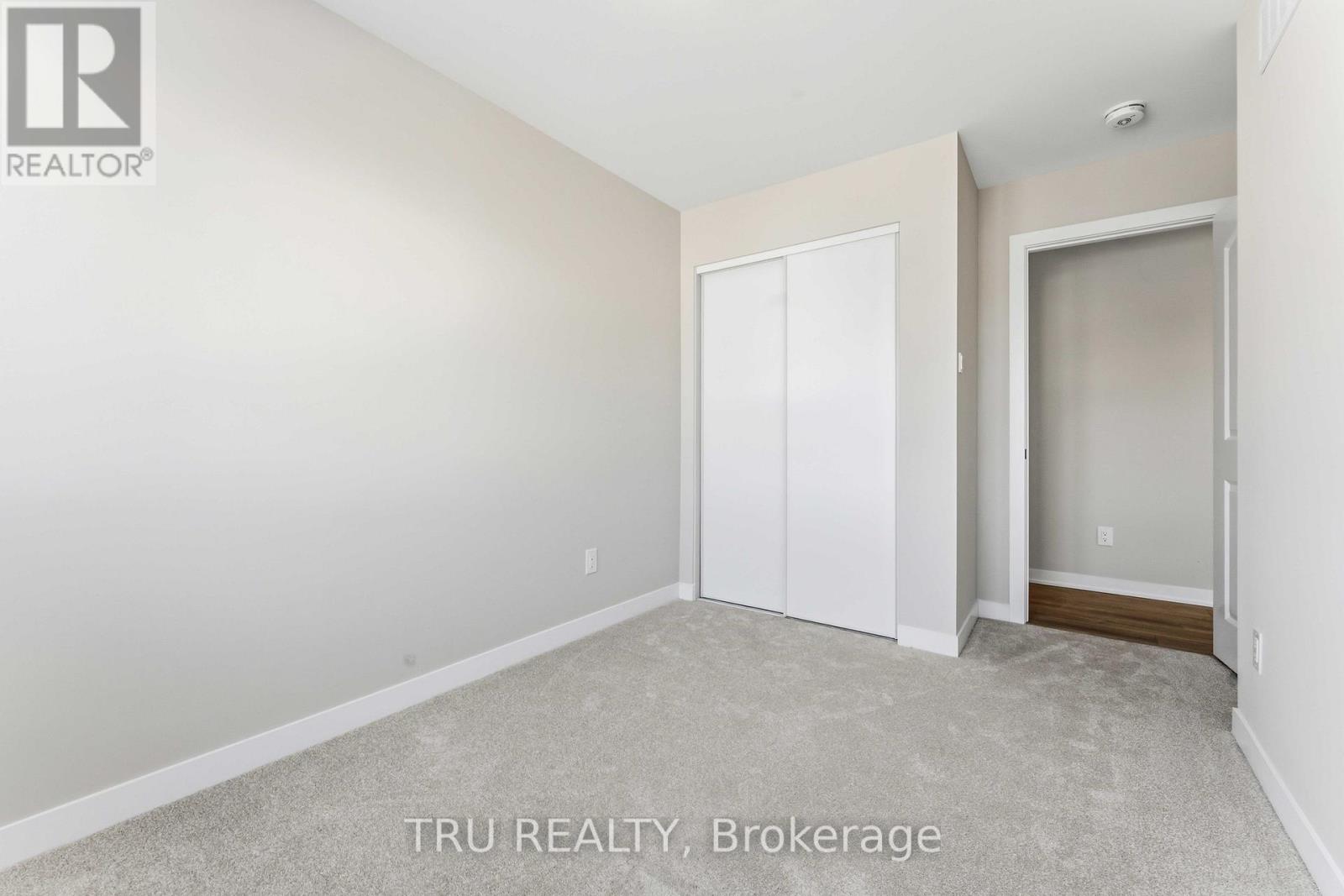 706 Expansion Road, Ottawa, Ontario  K2J 7G4 - Photo 34 - X12804602