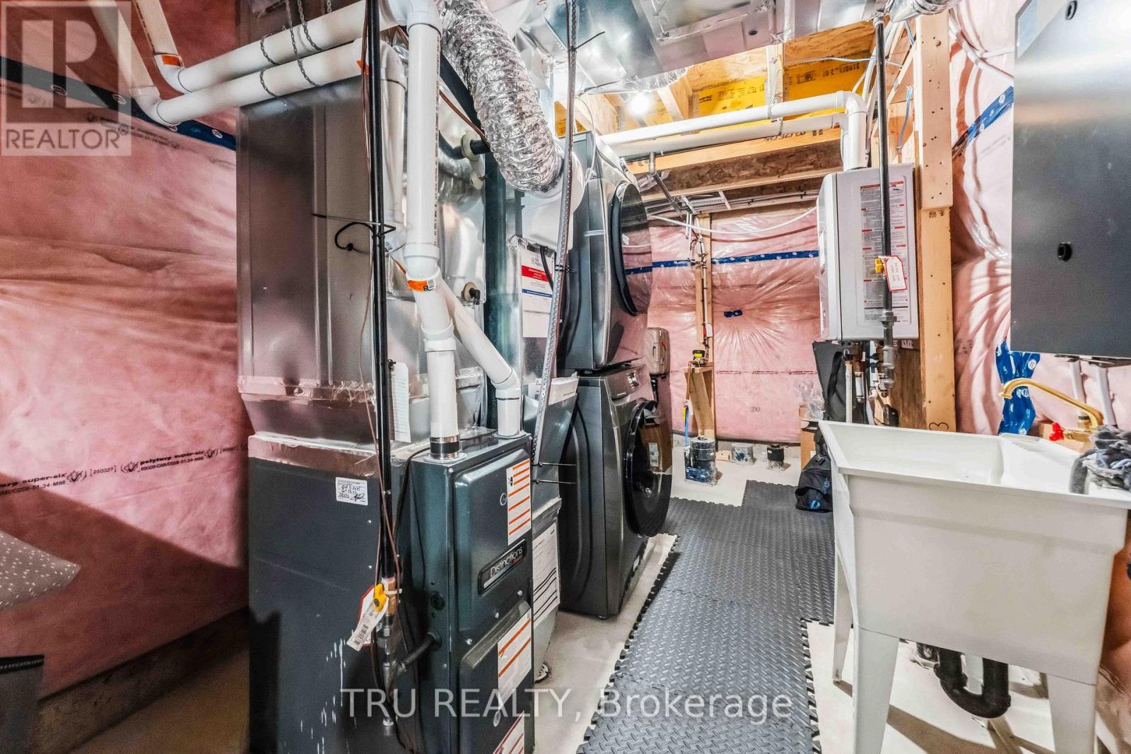 706 Expansion Road, Ottawa, Ontario  K2J 7G4 - Photo 47 - X12804602