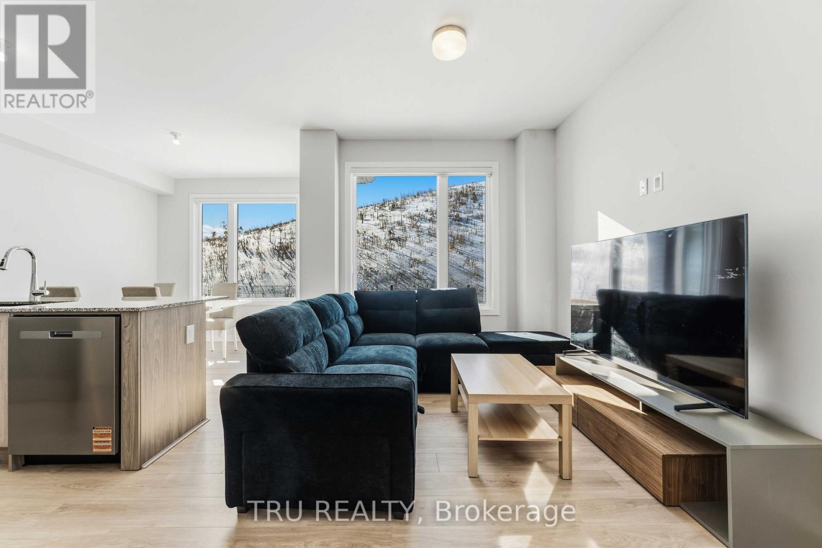 706 Expansion Road, Ottawa, Ontario  K2J 7G4 - Photo 6 - X12804602