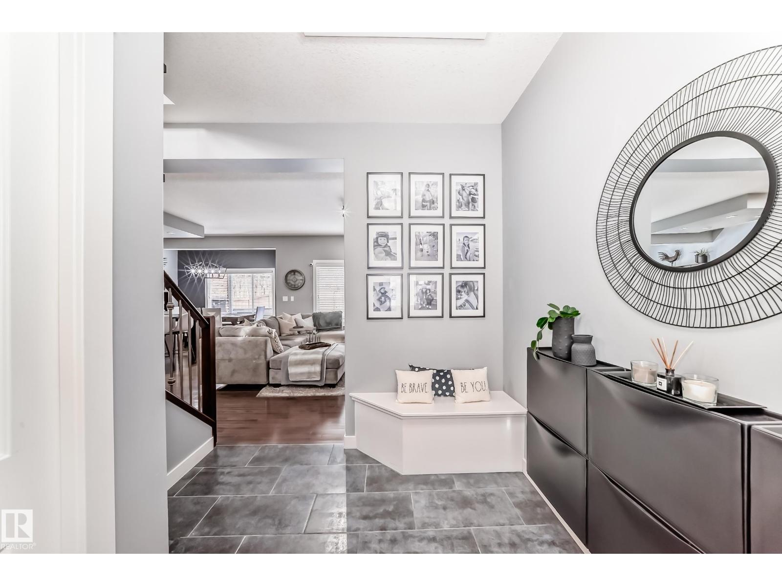 1170 Hays Dr Nw, Edmonton, Alberta  T6M 0M2 - Photo 5 - E4474251