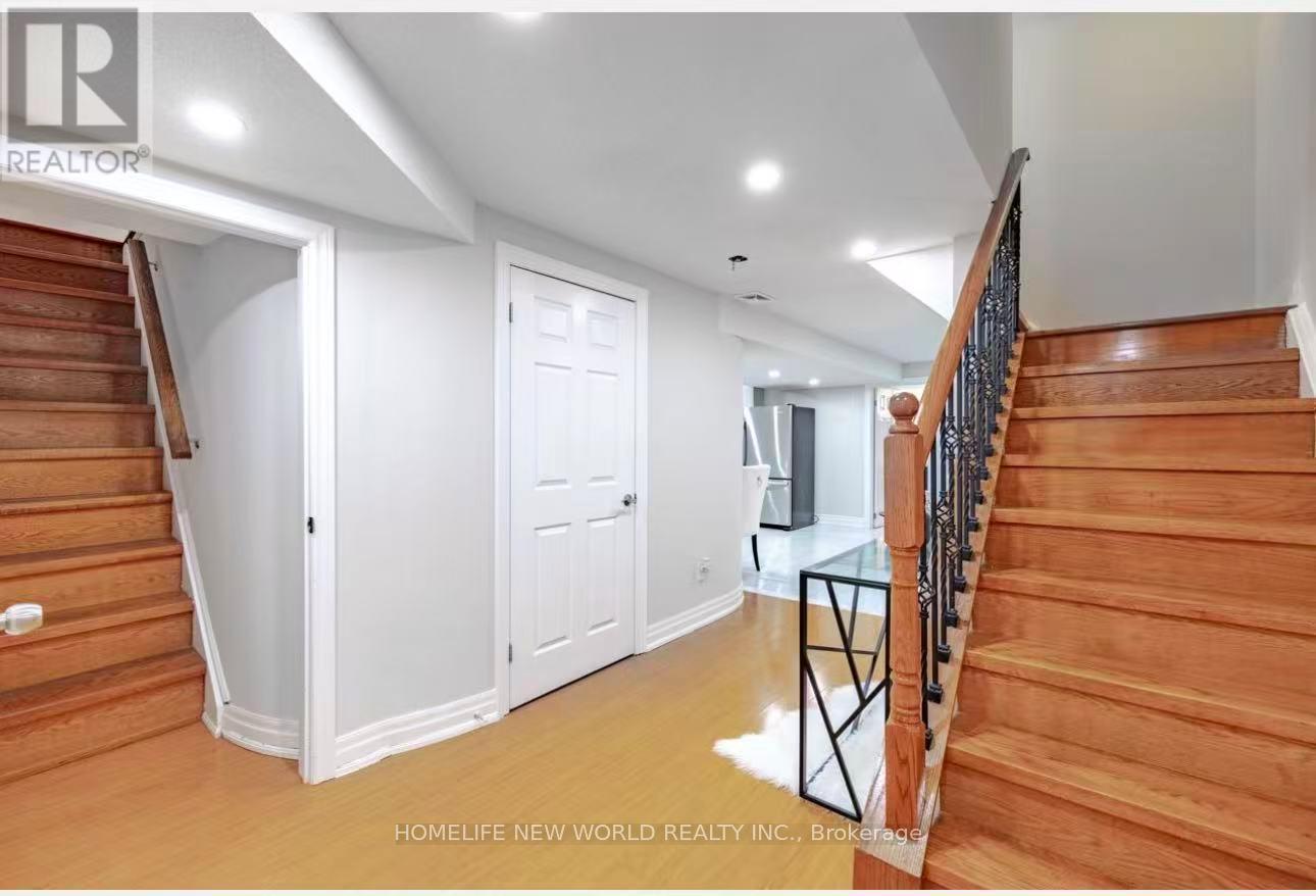 28 Marydale Avenue, Markham, Ontario  L3S 3N4 - Photo 18 - N12804600