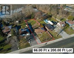 18200 LESLIE ST. STREET, East Gwillimbury, Ontario