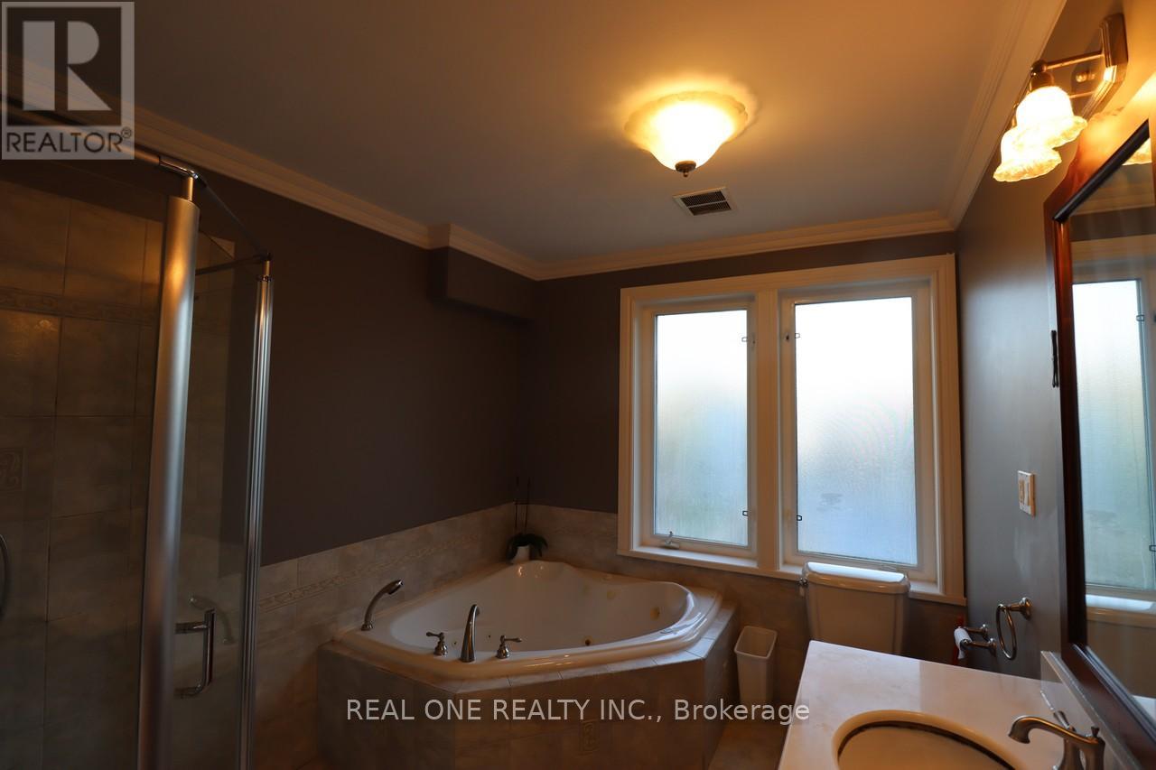 130 Mayfield Drive, Oakville, Ontario  L6H 1K7 - Photo 15 - W12804608