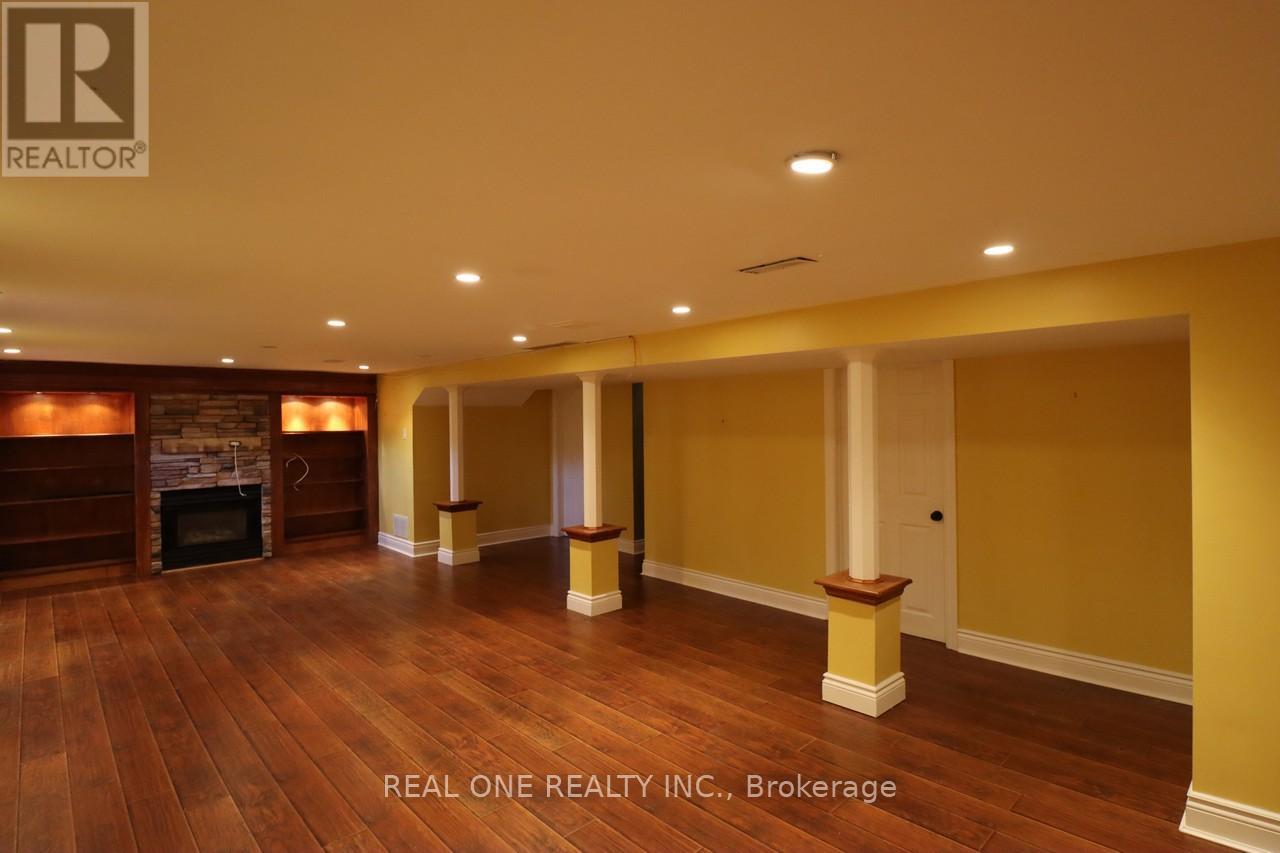 130 Mayfield Drive, Oakville, Ontario  L6H 1K7 - Photo 20 - W12804608