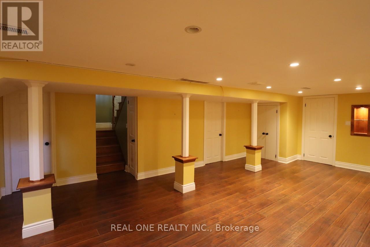 130 Mayfield Drive, Oakville, Ontario  L6H 1K7 - Photo 21 - W12804608