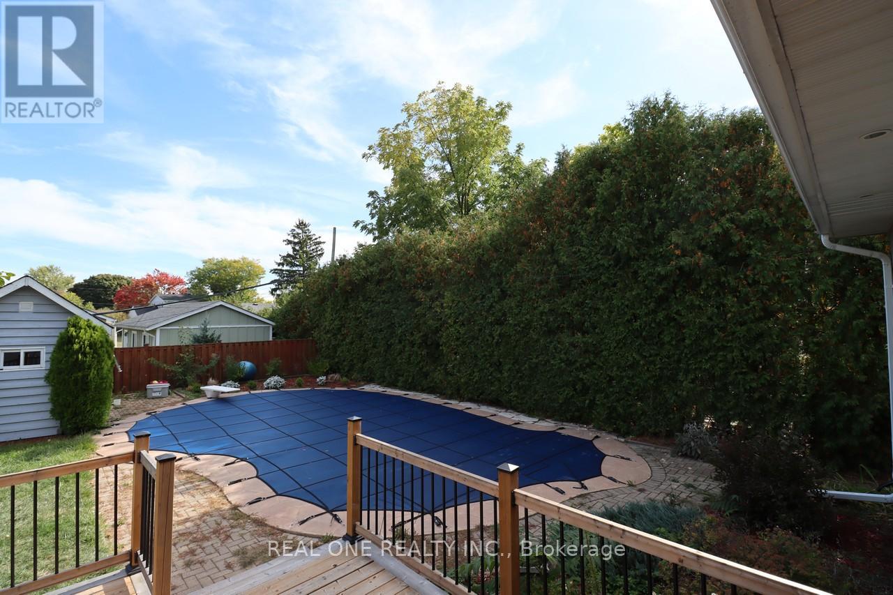 130 Mayfield Drive, Oakville, Ontario  L6H 1K7 - Photo 30 - W12804608