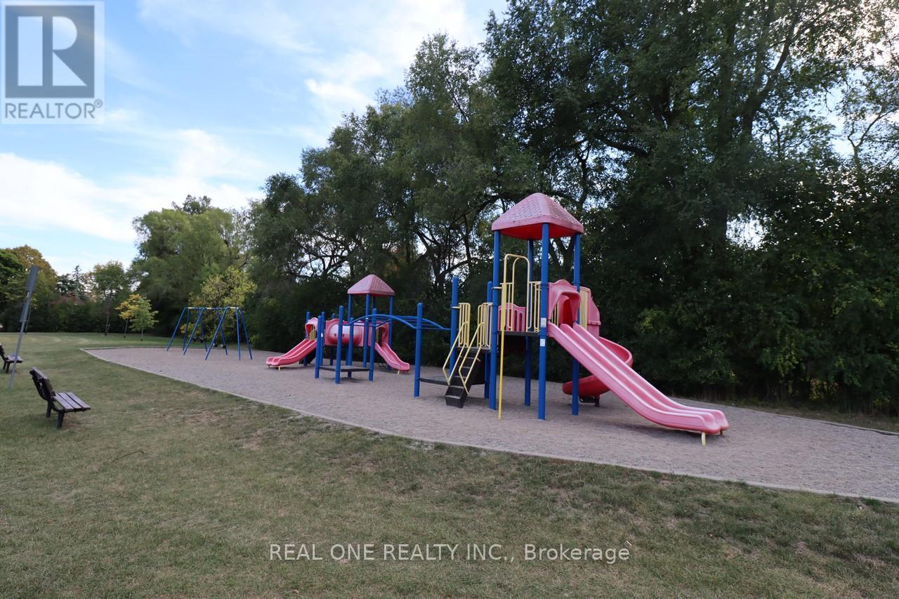 130 Mayfield Drive, Oakville, Ontario  L6H 1K7 - Photo 35 - W12804608