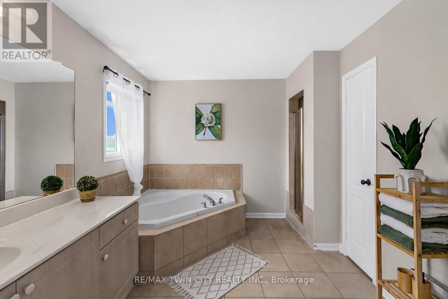 6 Canarygrass Drive, Brampton, Ontario  L6R 3C4 - Photo 20 - W12804614