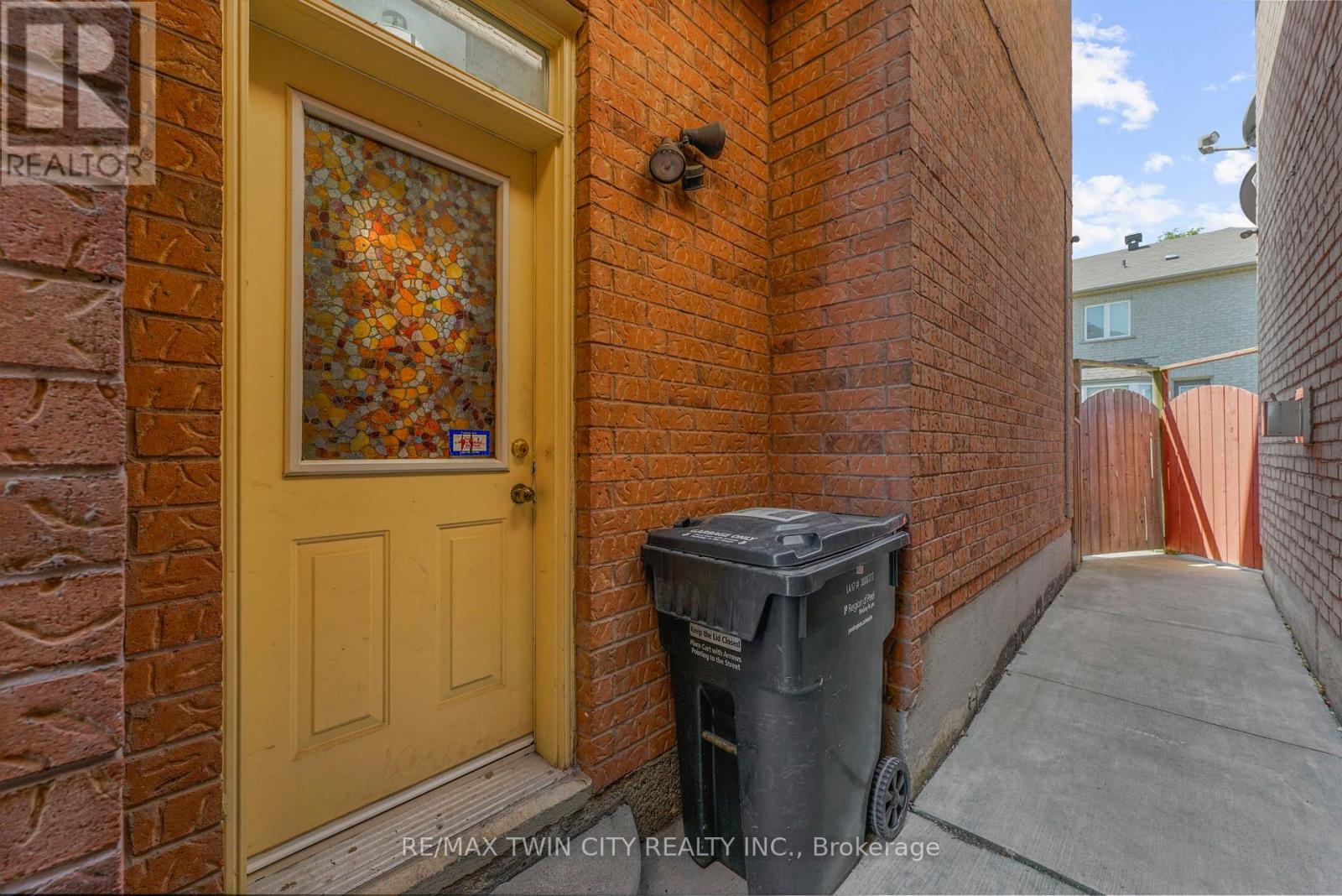 6 Canarygrass Drive, Brampton, Ontario  L6R 3C4 - Photo 31 - W12804614