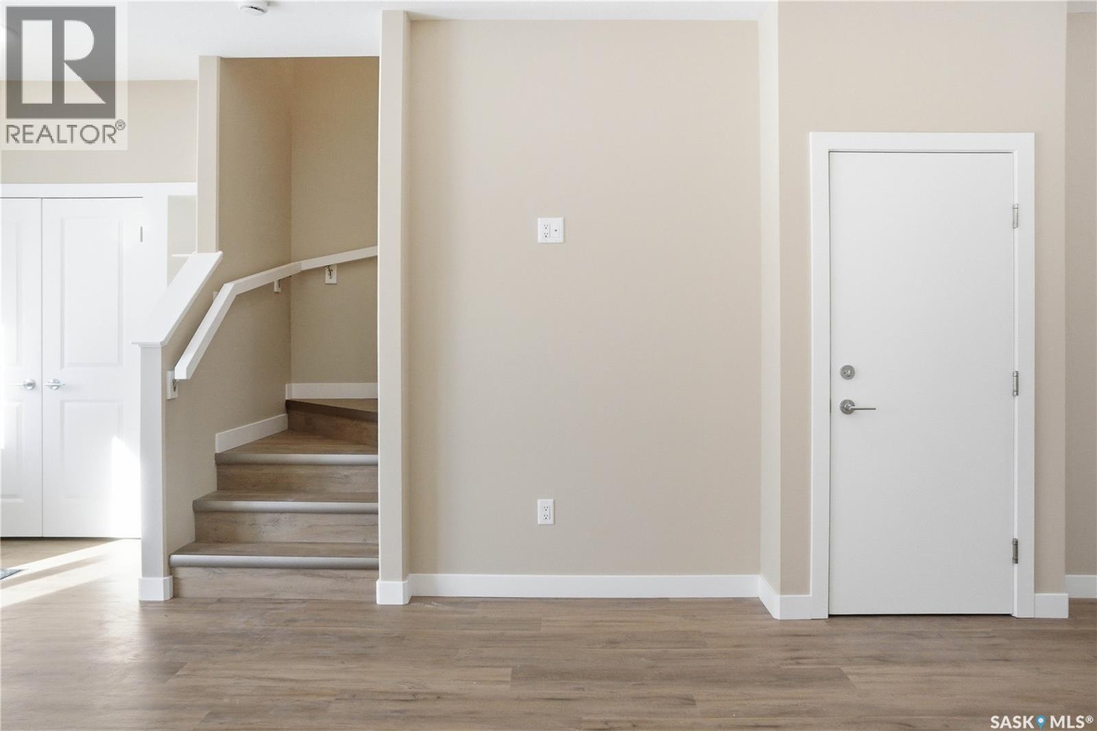 855 Elliott Street, Regina, Saskatchewan  S4N 3E3 - Photo 14 - SK028876