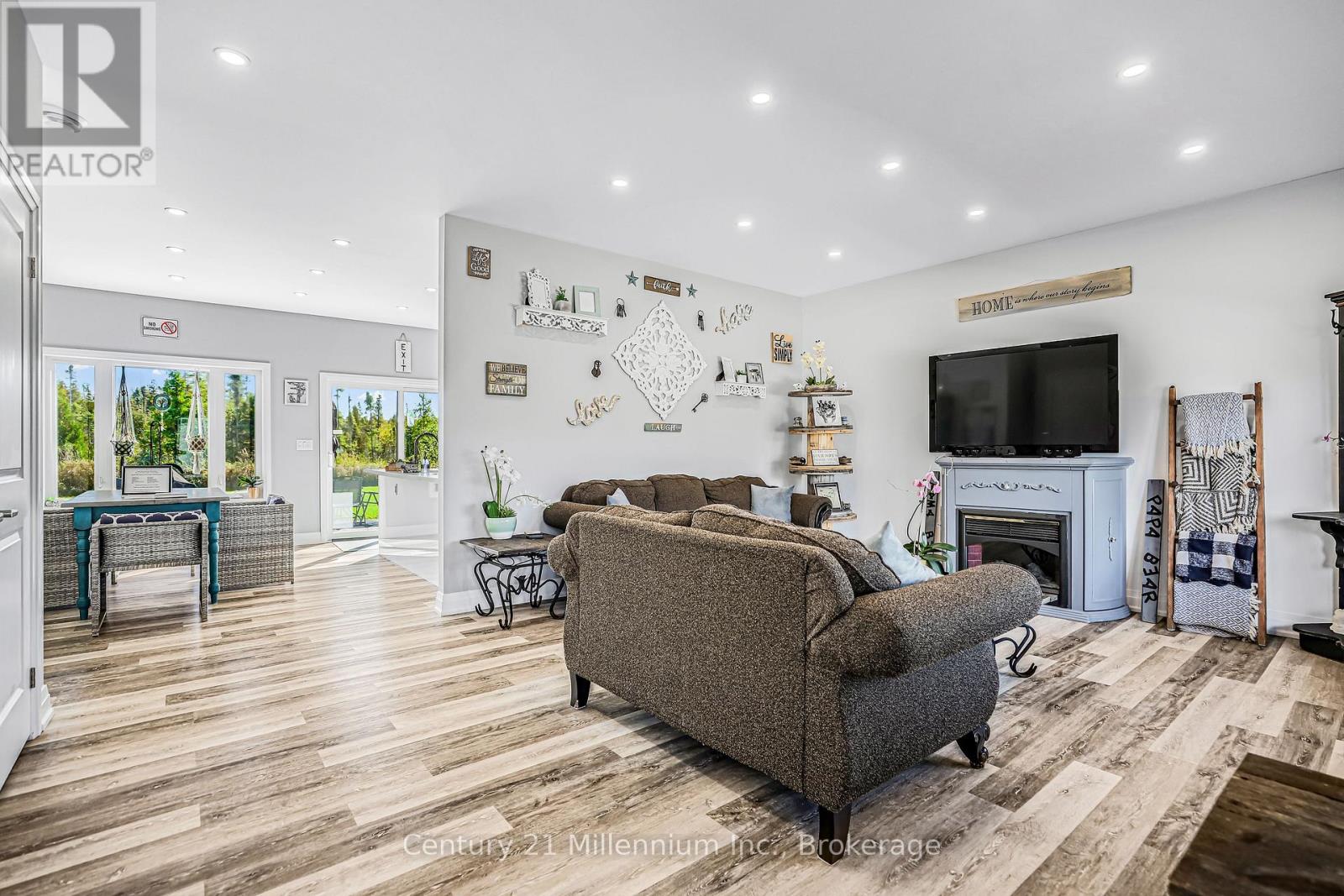 621 Lindsay  30 Road, Northern Bruce Peninsula, Ontario  N0H 1Z0 - Photo 5 - X12518386