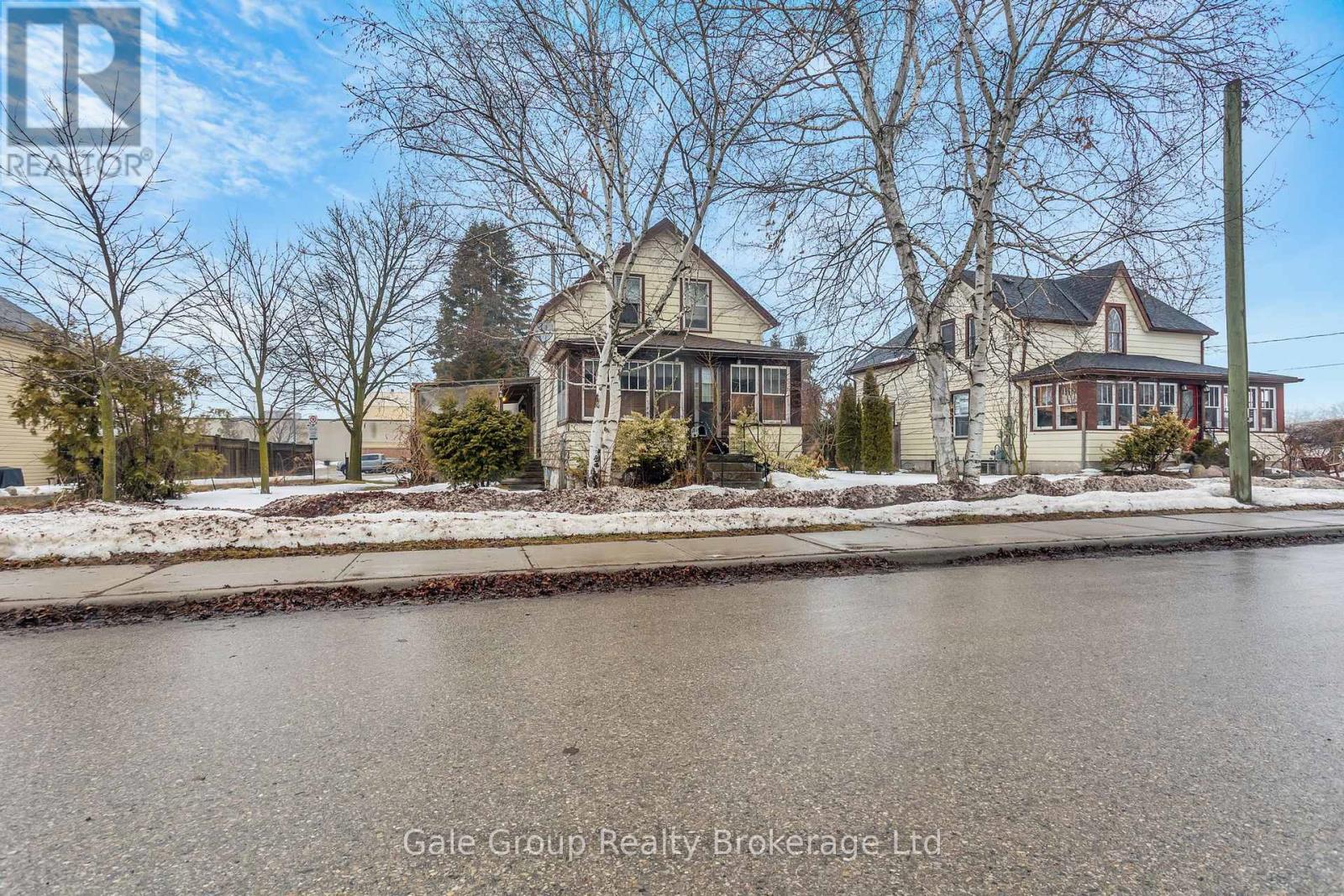 42 Sanders Street, Tillsonburg, Ontario  N4G 1H6 - Photo 5 - X12804664