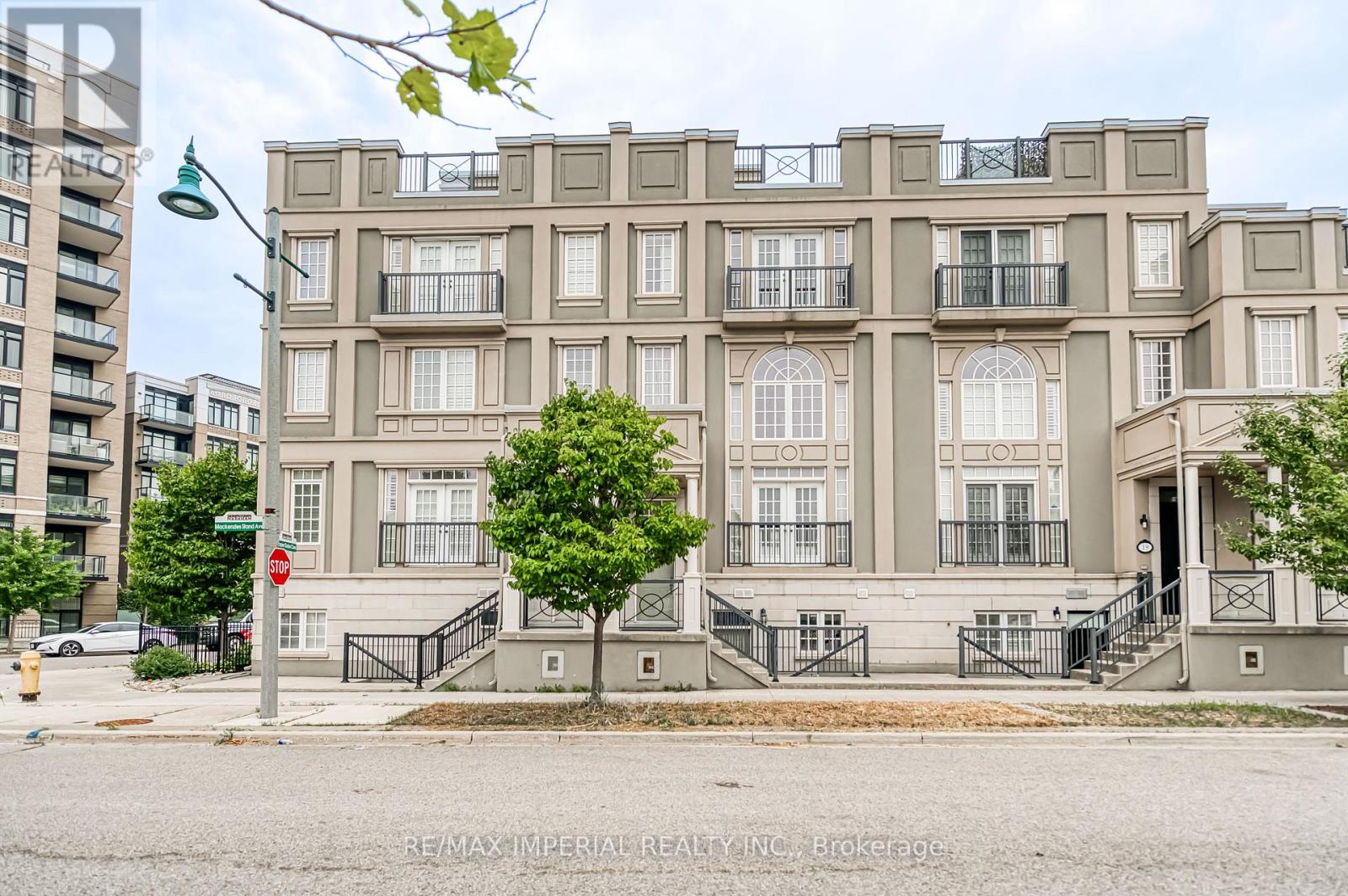 21 Mackenzie's Stand Avenue, Markham, Ontario  L6G 0C4 - Photo 4 - N12659330