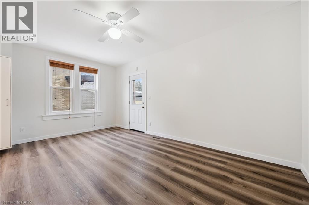 160 Ahrens Street W, Kitchener, Ontario  N2H 4C9 - Photo 10 - 40806283