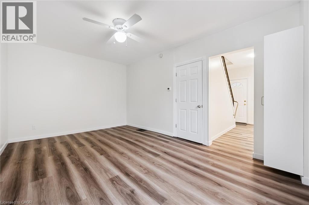 160 Ahrens Street W, Kitchener, Ontario  N2H 4C9 - Photo 11 - 40806283