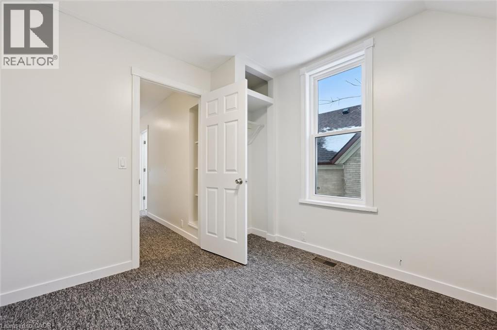 160 Ahrens Street W, Kitchener, Ontario  N2H 4C9 - Photo 14 - 40806283